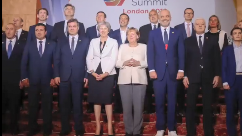 BBC tallet me veshjen e Edi Ramës në Samitin e Londrës (Video)