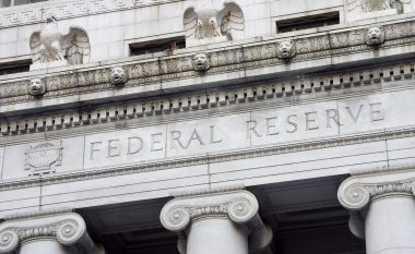 Rezerva Federale do të vazhdojë ta mbajë normën e interesit mbi 4 për qind