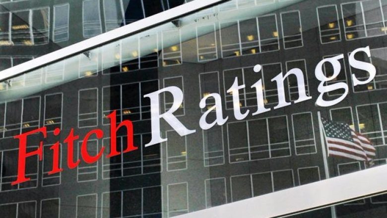 Fitch Ratings: BREXIT dhe lufta tregtare po zbehin perspektivën ekonomike botërore