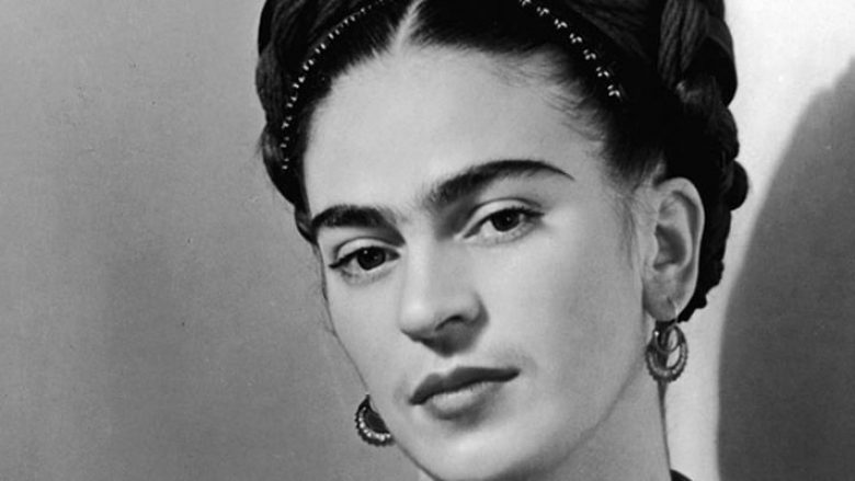 Libri biografik i piktores Frida Kahlo