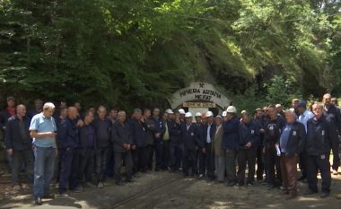 Minatorët në grevë, askush nga qeveria nuk i vizitoi (Video)