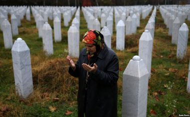 I jepet lamtumira udhëheqëses së Nënave të Srebrenicës