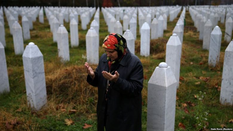 I jepet lamtumira udhëheqëses së Nënave të Srebrenicës