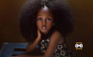 Silllet sikur modele – vajza pesë vjeçare nigeriane po konsiderohet si fëmiu më i bukur në botë