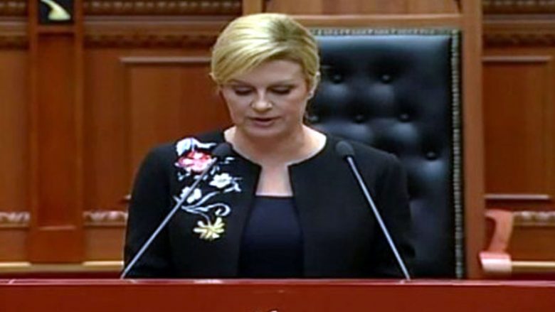 Presidentja kroate: Shqiptarët sakrifikuan jetën për Kroacinë