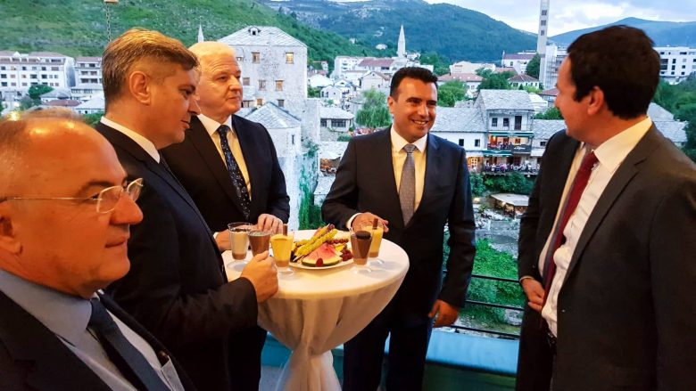 Kurti takon disa liderë të rajonit në Mostar (Foto)