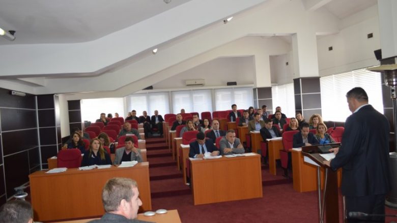 Pakënaqësi në Kuvendin Komunal të Malishevës, LDK e VV lëshojnë mbledhjen