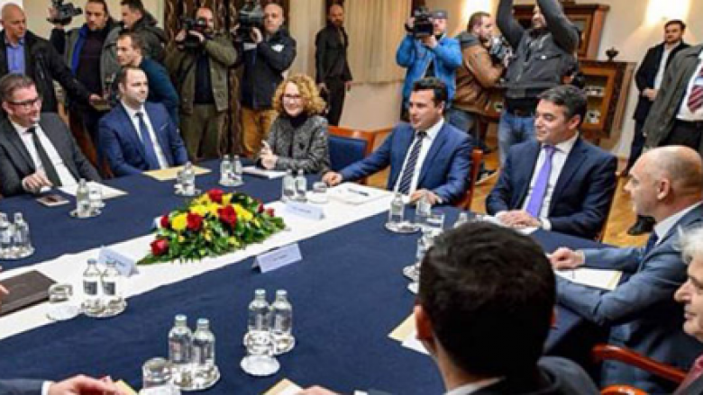 Zaev në takim me liderët partiak për përgatitjet për referendumin