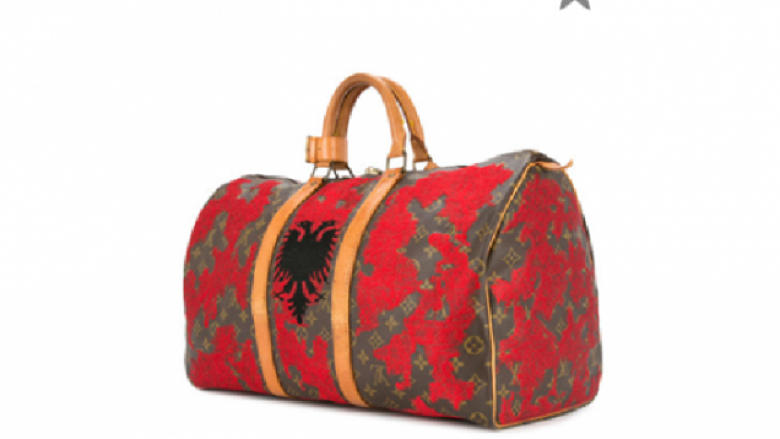 ‘Louis Vuitton’ sjell në shitje çantën me simbolin e flamurit kombëtar