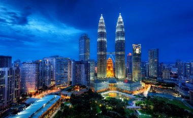 Qytetarët në Malajzi mbledhin 41 milionë dollarë për pagesën e borxhit të jashtëm