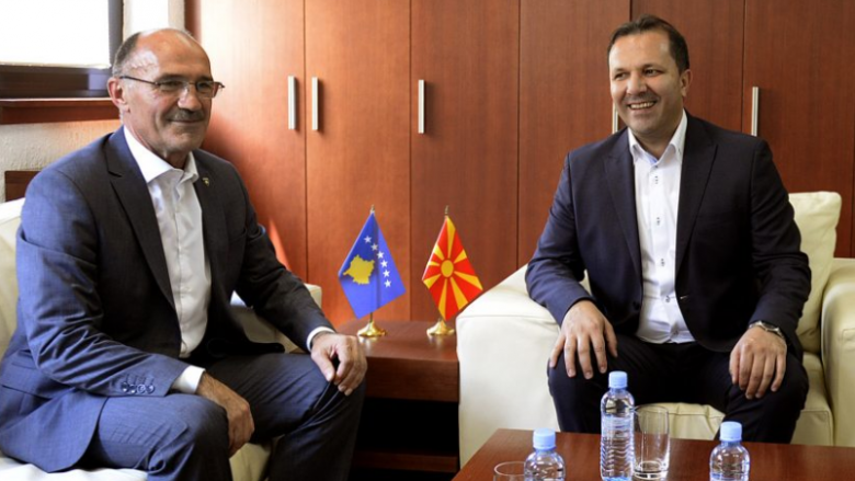 Takim në mes ministrave të punëve të brendshme të Maqedonisë dhe Kosovës