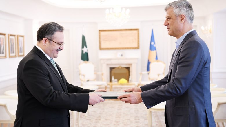 Thaçi pranoi letrat kredenciale nga ambasadori i ri pakistanez