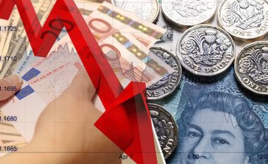 Poundi britanik humb vlerë pas kritikave të Trumpit ndaj May