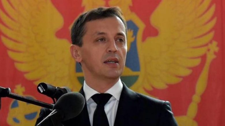 Ministri malazez i Mbrojtjes i përgjigjet Vulinit: Kosova është shtet i pavarur  