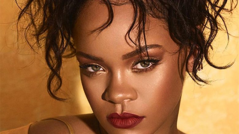 Rihanna ka gati 500 këngë për albumin e zhanrit “dancehall”