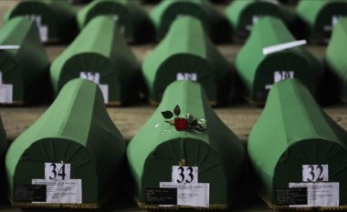 23 vjet pas masakrës së Srebrenicës, vazhdon rivarrosja e viktimave