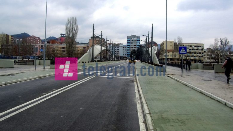 BE-ja, pa datë për hapjen e urës në Mitrovicë