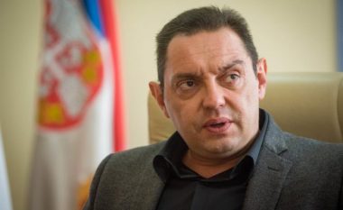Vulin kërkon që të investohet çdo vit në ushtrinë e Serbisë