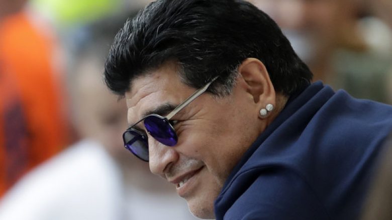Maradona: Do të punoja falas si përzgjedhës i Argjentinës