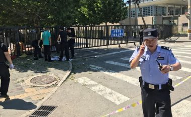 Shpërthimi pranë ambasadës amerikane në Pekin, policia jep detajet (Foto/Video)