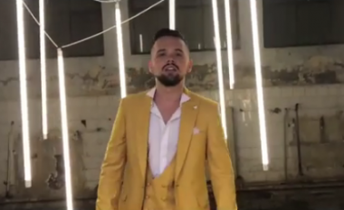 Yll Limani publikon një pjesë të videos së veçantë të baladës së re