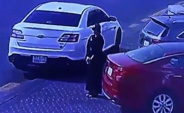 Vetëm dy muaj pasi autoritetet i lejuan të vozitin, filmohet femra e parë në Arabinë Saudite duke vjedhur një veturë (Video)