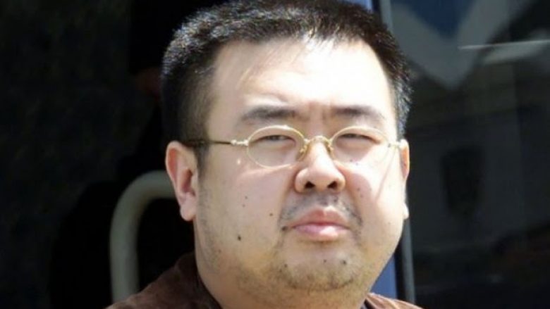Pritet gjykimi i grave që vranë gjysmë-vëllanë e Kim Jong-un (Foto)