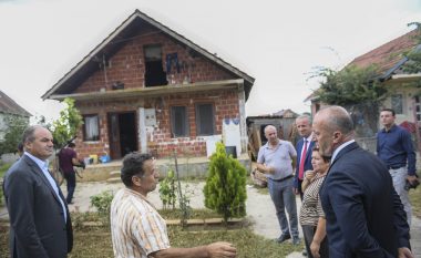 Haradinaj: I sigurojmë qytetarët e Suharekës se Kosova është me ta në sanimin e dëmeve të shkaktuara nga vërshimet e shiut