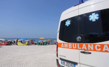 I moshuari ndërron jetë në plazhin e Durrësit