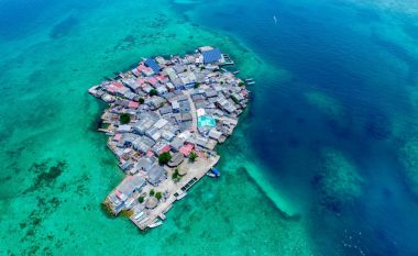 Ishulli ndër më të populluarit në botë që nuk ka nevojë për polici (Foto)