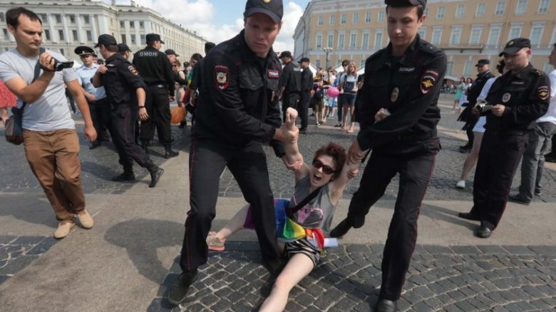 Policia ruse arreston 25 aktivistë LGBTI