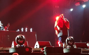 Lipa: Action Bronson nuk përdori marihuanë, ai e kishte mbështjellë duhanin për shou