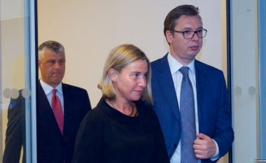 Vuçiq kërkon garanci nga BE për marrëveshjen me Kosovën