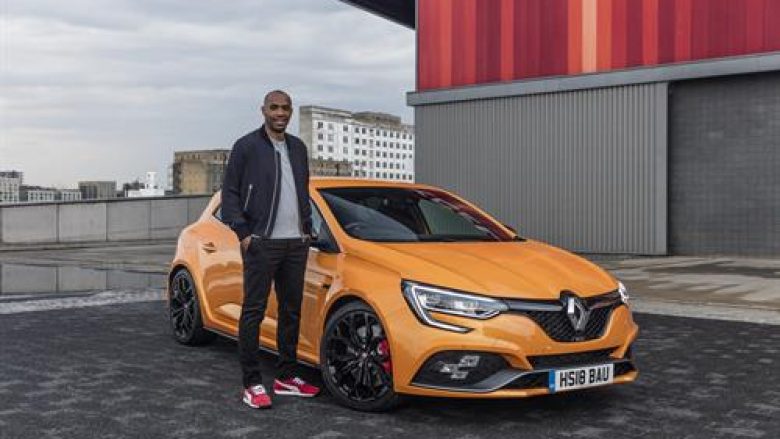 “Va Va Voom” po rikthehet – Legjenda Thierry Henry sërish në Renault