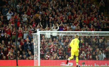 Loris Karius kthehet për herë të parë në Anfield Road pas gafave në finalen e Ligës së Kampionëve – Tifozët e Liverpoolin e presin me duartrokitje