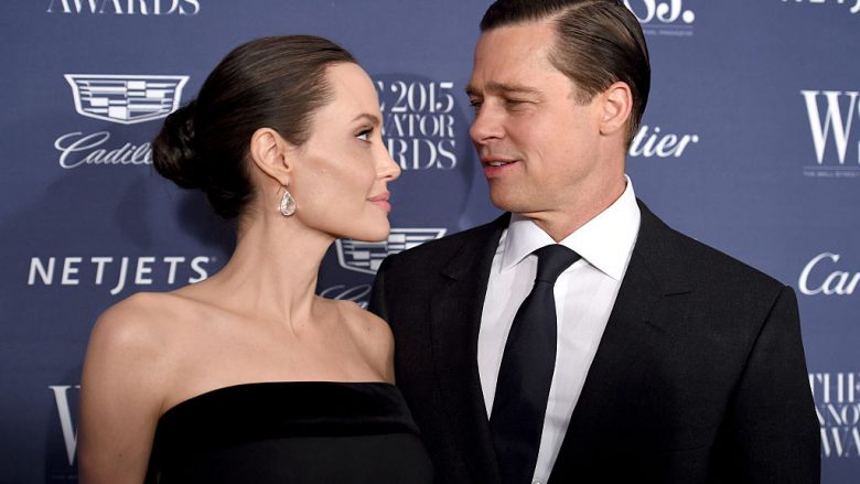 Gjyqtari urdhëron Angelina Jolien që t’i japë Brad Pittit më shumë të drejtë që t’i vizitojë fëmijët
