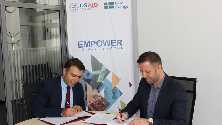 Klubi i Prodhuesve të Kosovës marrëveshje me USAID EMPOWER për punësimin e të rinjve në katër komuna të Kosovës