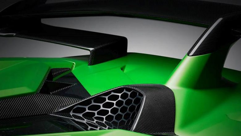 Lamborghini tregon aerodinamikën e lartë të Aventador SVJ (Foto)