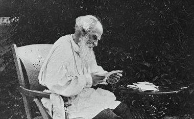 Thënie nga Leo Tolstoy për t’i eksploruar të gjitha aspektet e jetës