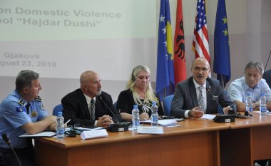 Ministri Gashi: Luftimi i dhunës në familje, prioritet i MPB-së