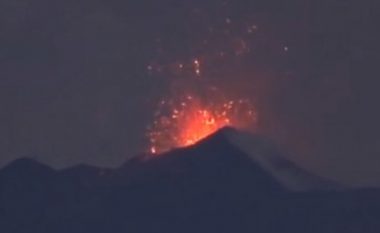 Hi dhe llavë, një shpërthim i ri në kraterin juglindor – shihni rizgjimin e vullkanit Etna (Video)
