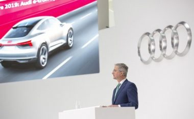 Drejtori i Audi mbetet në paraburgim