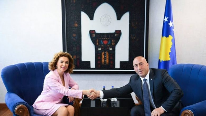 Haradinaj: Ministrja Reshitaj dha dorëheqje për arsye personale, i ofrova bashkëpunim