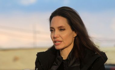 Angelina Jolie: Dhuna seksuale prek të dy gjinitë