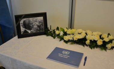  Në Kosovë hapet Libri i Zisë për Kofi Annanin
