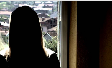 The Guardian: Lufta e grave kosovare për të drejtat e viktimave të dhunës seksuale