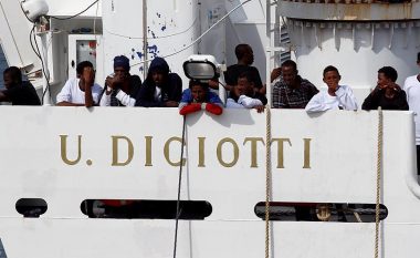 BE del kundër marrëveshjes Shqipëri-Itali, për emigrantët