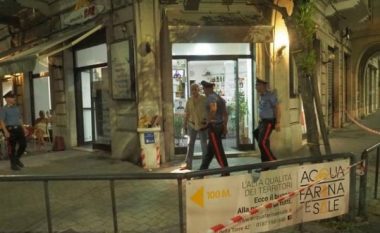 Qëllohet me armë pas daljes nga lokali, plagoset shqiptari në Itali