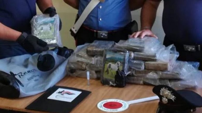 Zbulohet në Itali rreth 2 milionë euro kokainë
