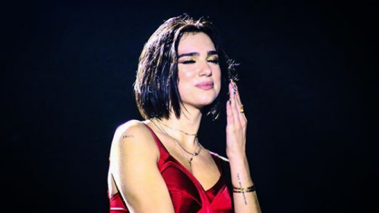 Dua Lipa po mundohet të thyejë mitin se këngëtaret e pop muzikës nuk janë të zonja